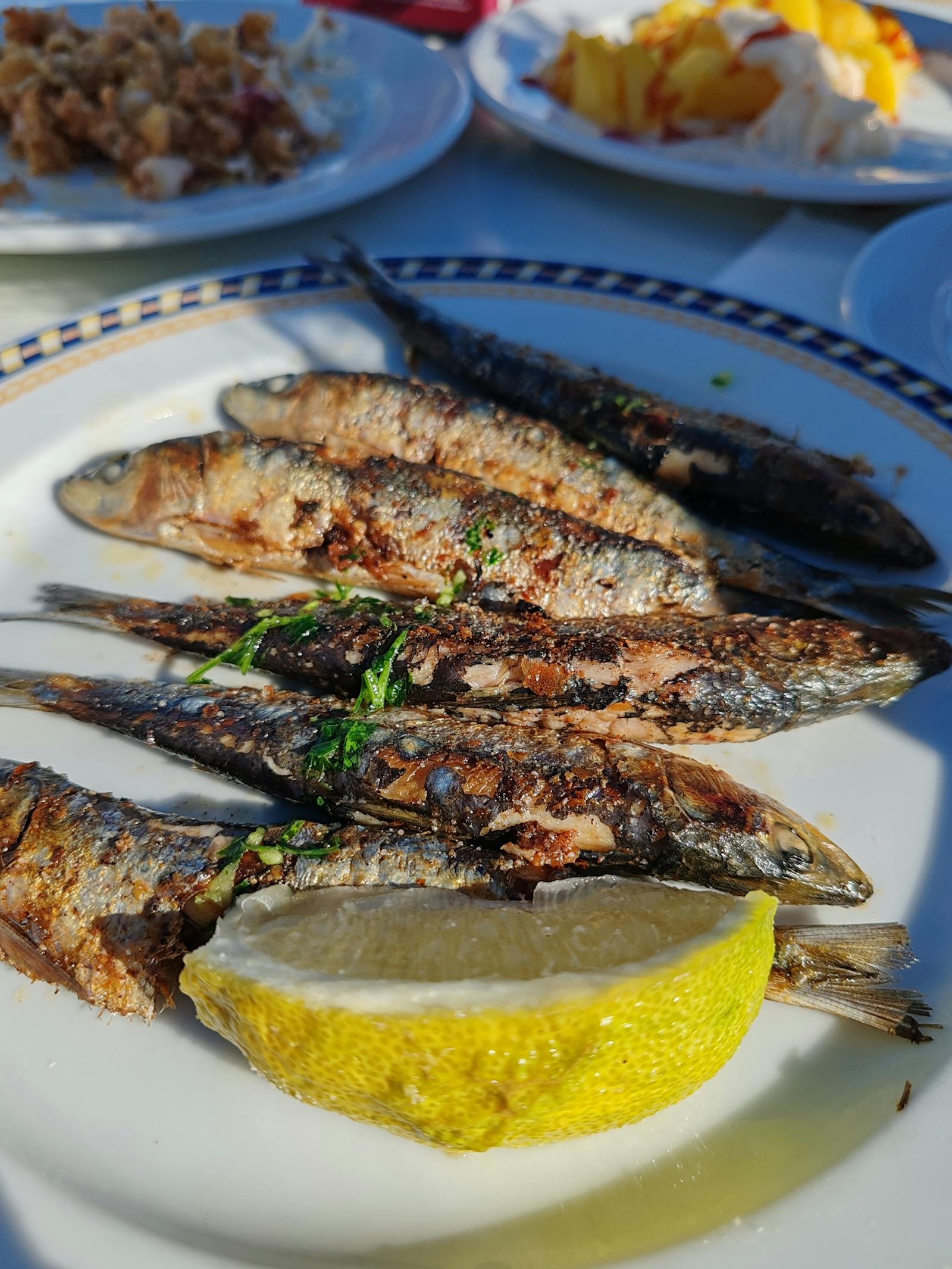Sardines fumées avec pickles, dressage du soir